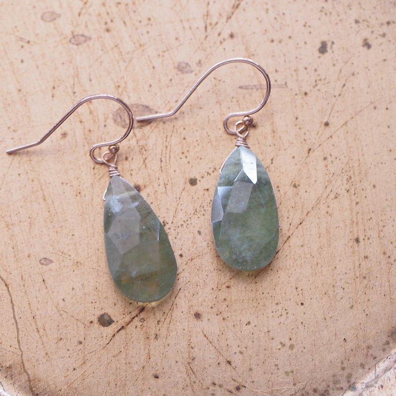 14K GF Vesuvianite Handmade earrings handmade - ต่างหู - เครื่องประดับพลอย สีเขียว
