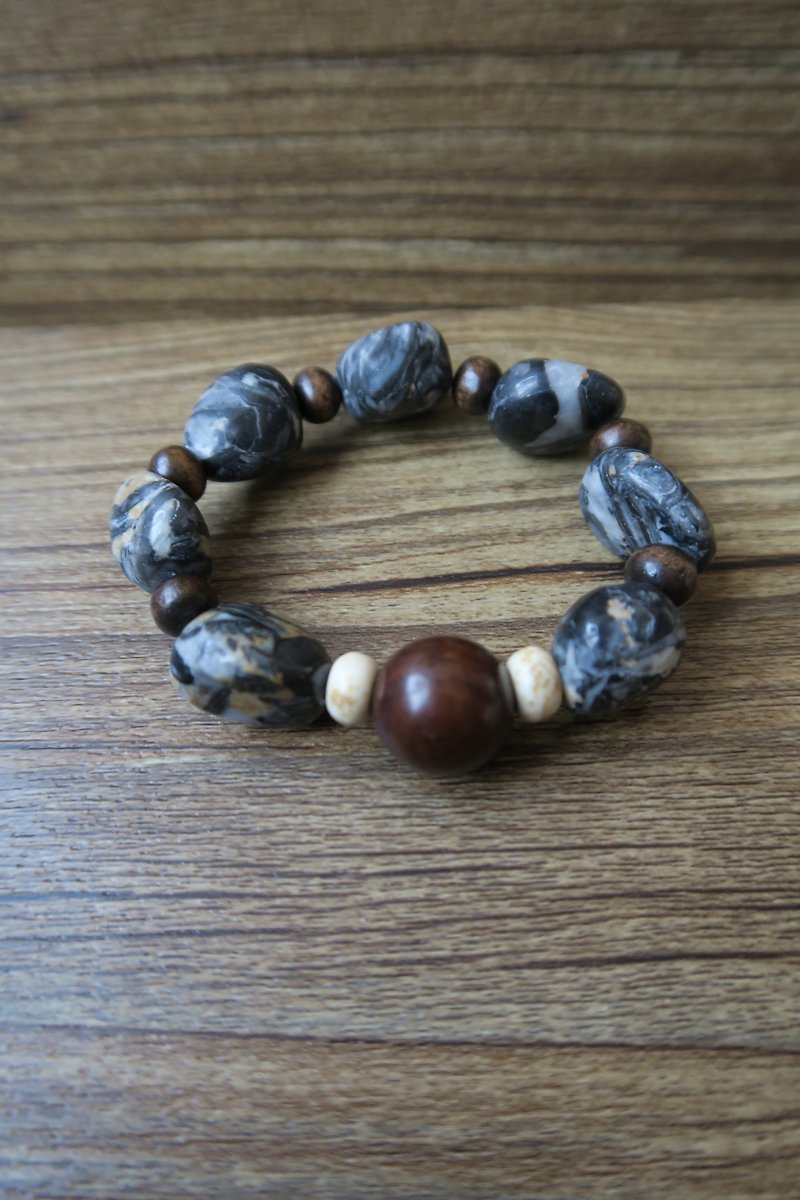 • [spiritual] small hand was alabaster / wood beads / turquoise white / natural stone • lap bracelet - Bracelets - Gemstone Black