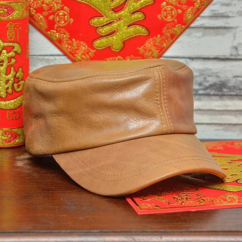MAJORLIN Cowhide Army Hat Camel Vintage Oil Wax Leather Christmas Gift Box - หมวก - หนังแท้ สีกากี