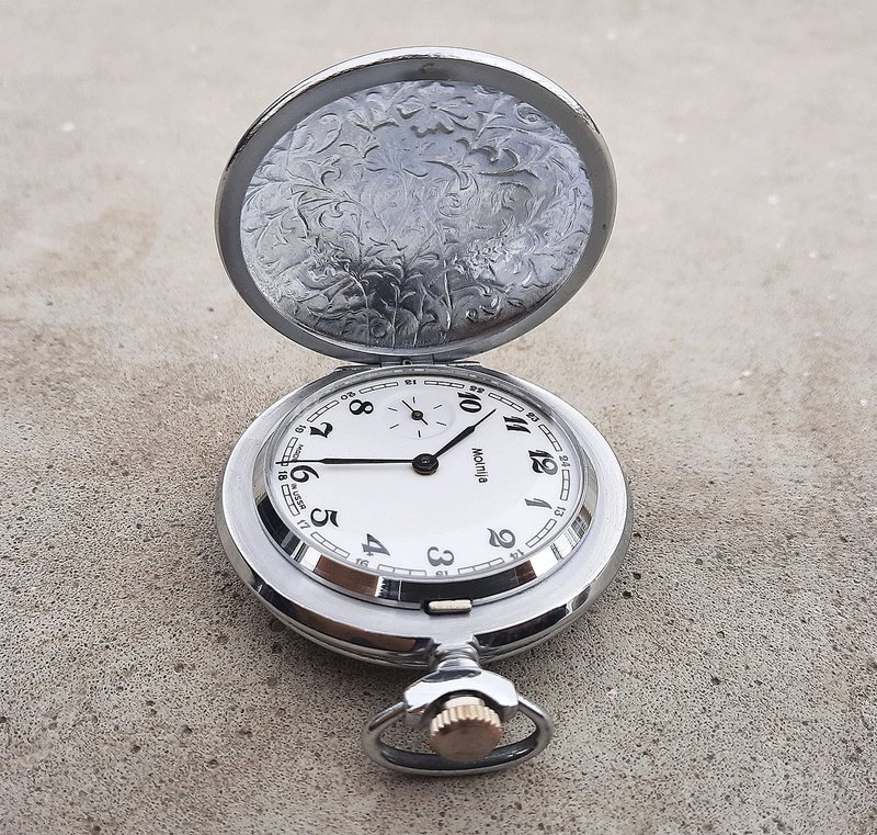 Molnija pocket watch made in USSR –  melchior case wind up Soviet mens watch - 男錶/中性錶 - 其他金屬 