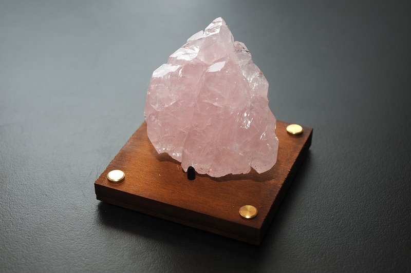 粉晶(Rose quartz) 收藏級 礦石/水晶/靈修/開運/招財/人緣 - 擺飾/家飾品 - 水晶 
