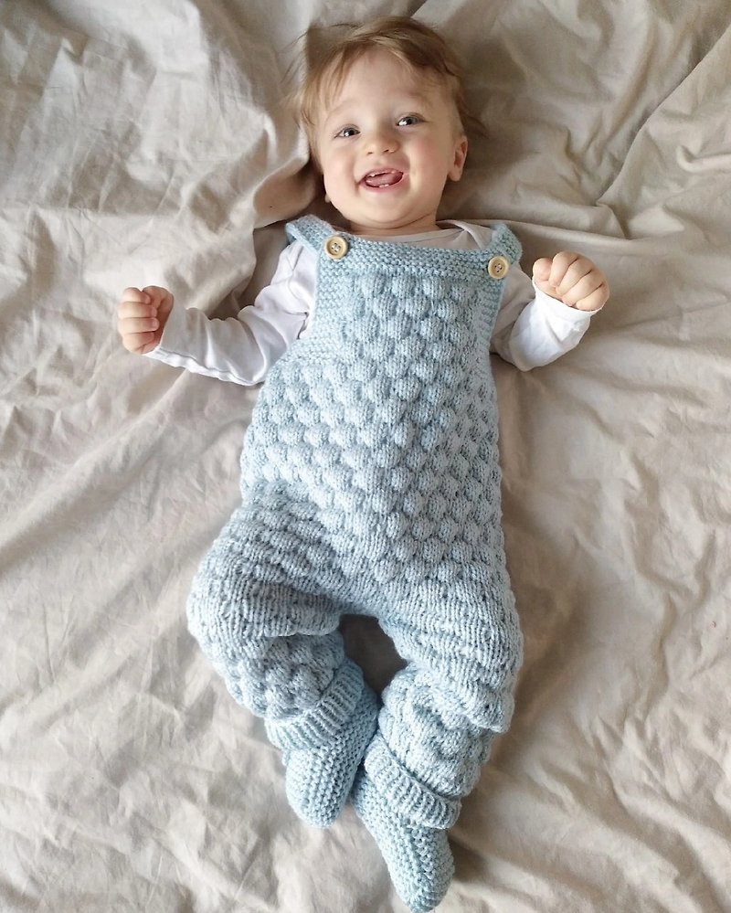 Knitting pattern for baby jumpsuit, 0-12 months, pdf instruction in E - Onesies - Wool Blue
