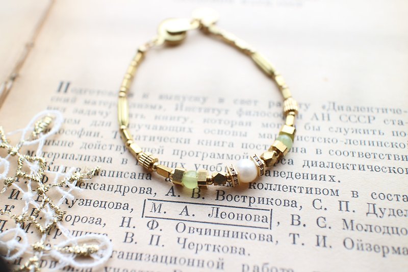 Olive Jade Pearl  Brass handmade bracelet - Bracelets - Copper & Brass Multicolor