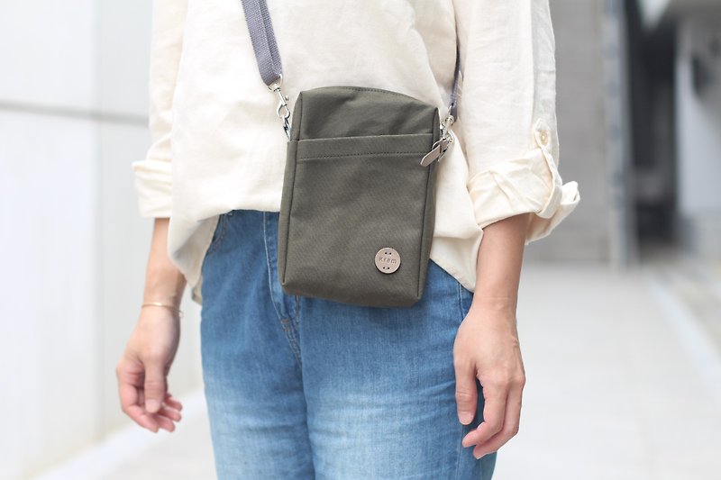Square small bag/side bag/crossbody bag Japanese canvas-olive green - Messenger Bags & Sling Bags - Cotton & Hemp Green