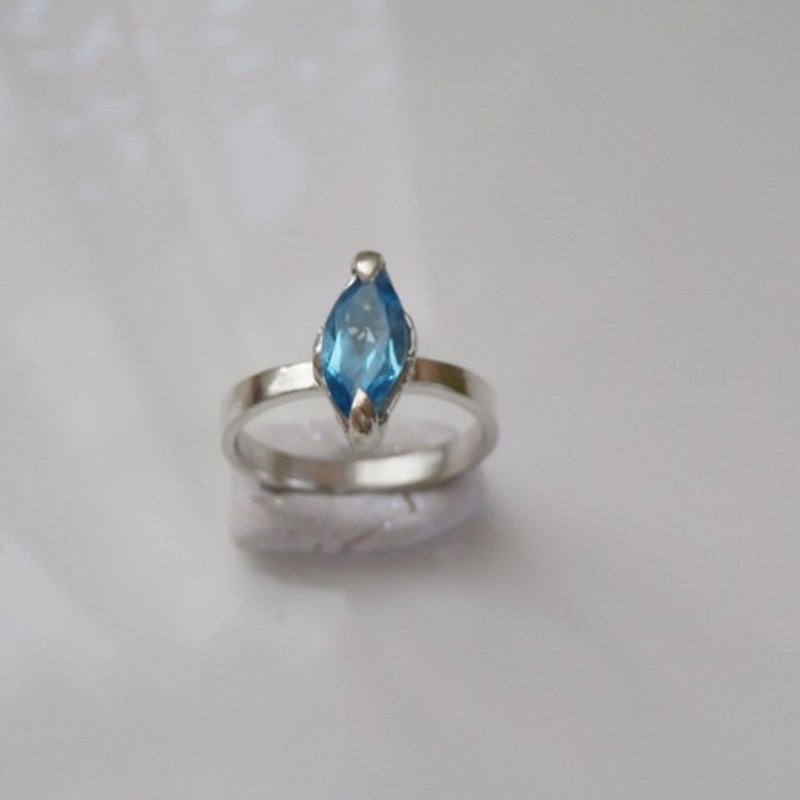 Blue topaz and SV925 ring - General Rings - Gemstone 