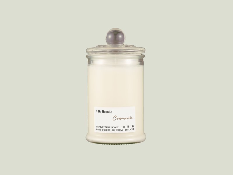 【DAYS】Twilight Citrus Woody Soybean Oil Candle - เทียน/เชิงเทียน - แก้ว 