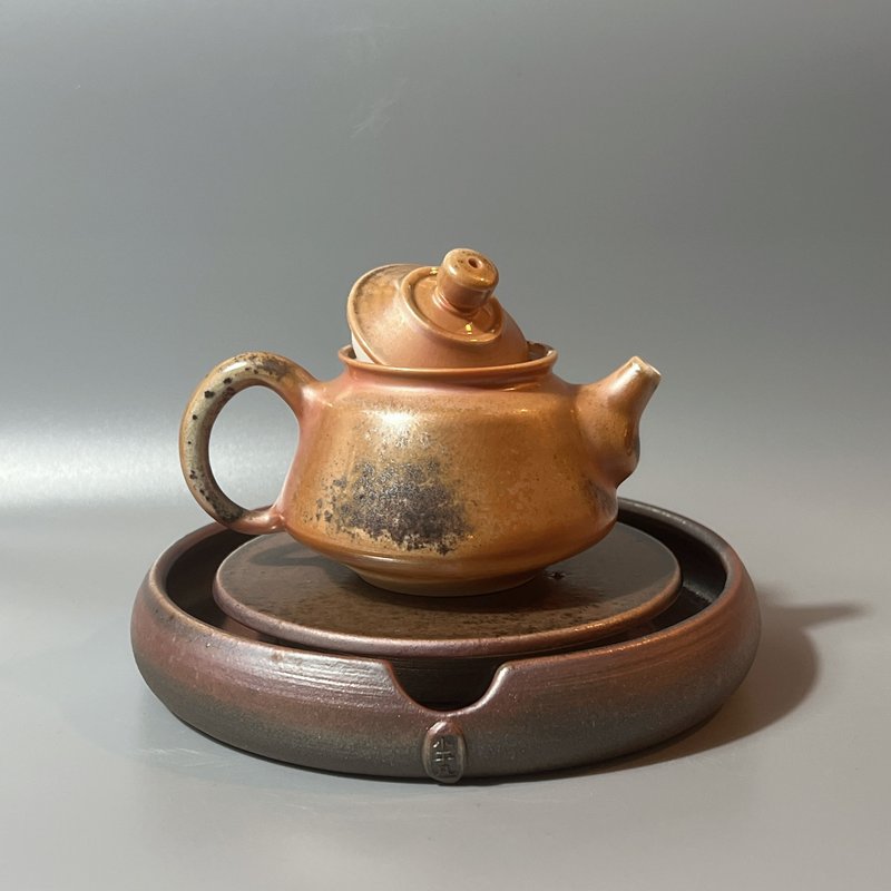 柴燒瓷土正把茶壺 / 柴燒茶具  / 小平凡手作 - 茶壺/茶杯/茶具 - 陶 