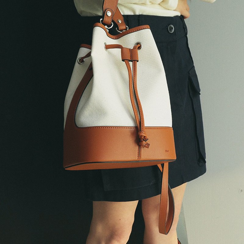 韓国製AINビーガンレザーバケットバッグ（キャンバスブラウン） - ショルダーバッグ - サステナブル素材 