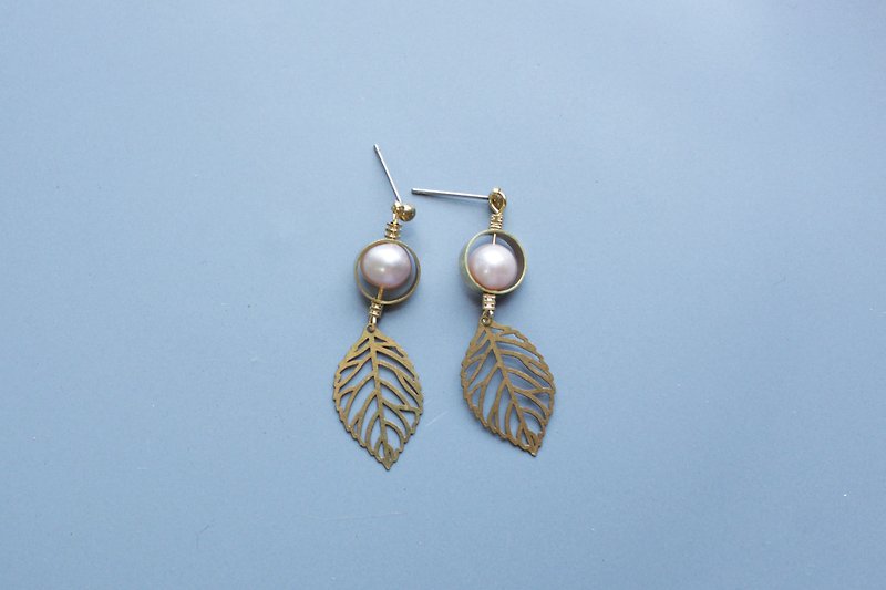 Foliage - earring  clip-on earring - Earrings & Clip-ons - Pearl Pink