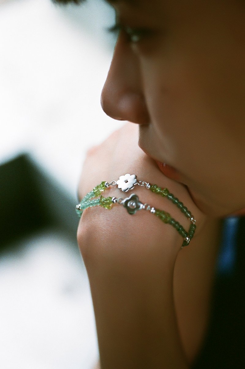 Cozy Xiaxi Natural Stone Bracelet - สร้อยข้อมือ - เงินแท้ สีเงิน