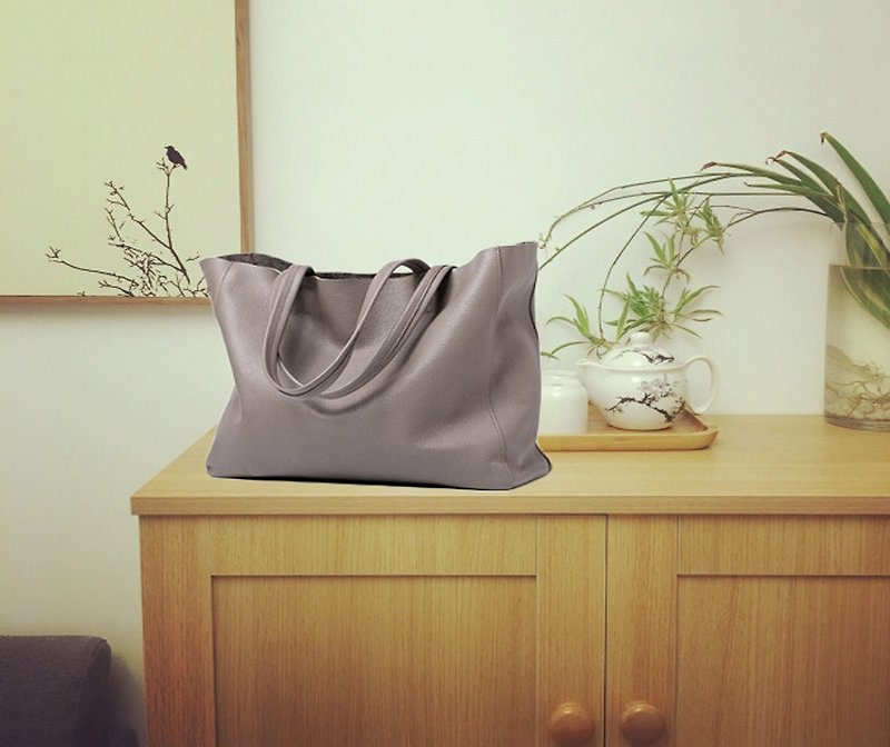 Simple leather shoulder bag soft leather bag - กระเป๋าแมสเซนเจอร์ - หนังแท้ 