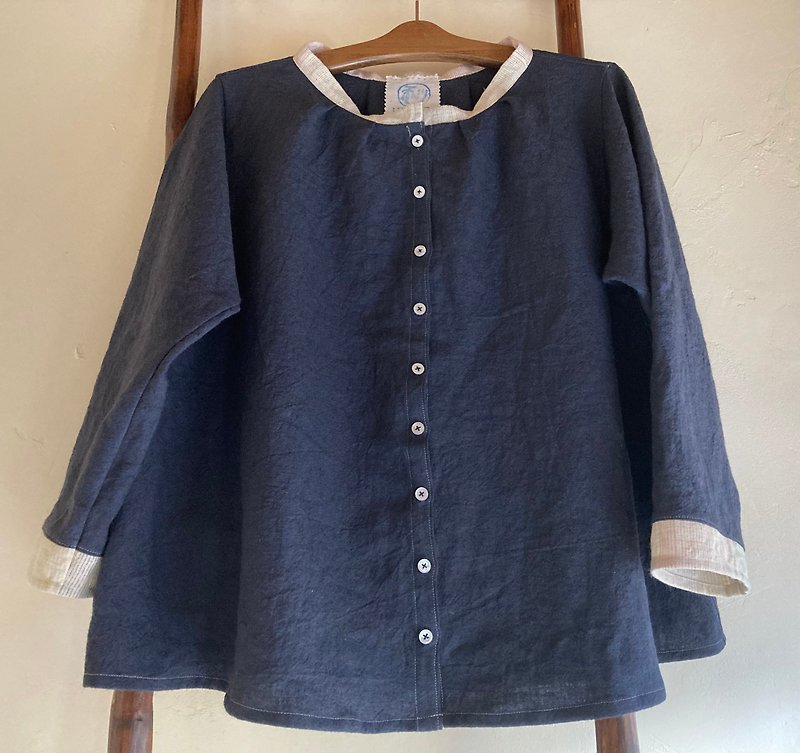 Linen A-line tucked blouse NAVY - Women's Shirts - Cotton & Hemp 