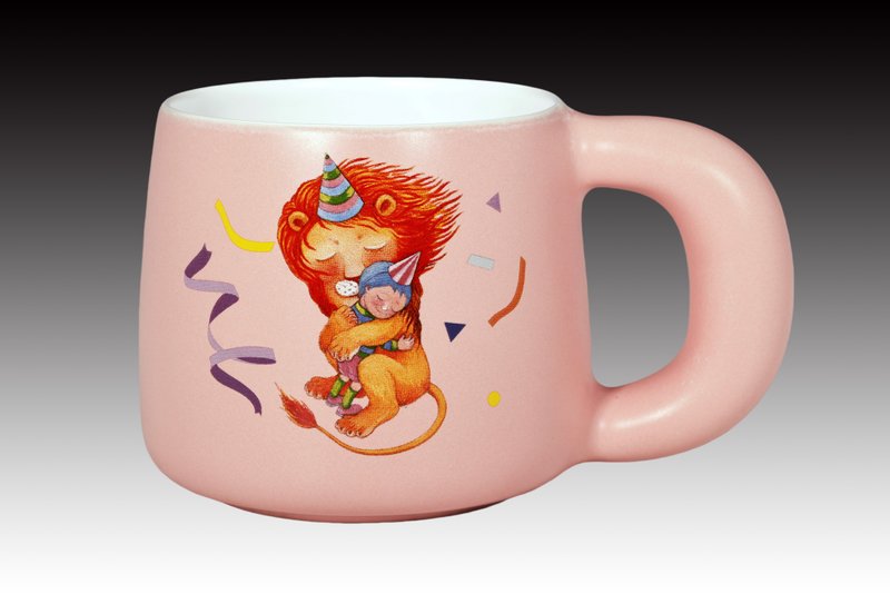 幾米 擁抱 日日馬克杯 獅子(桃紅釉) - 咖啡杯/馬克杯 - 瓷 粉紅色