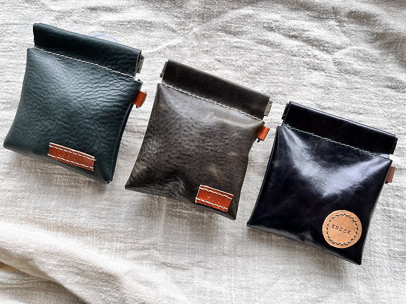 All leather handmade shrapnel bag gift / lettering free / headphone storage bag - Coin Purses - Genuine Leather Black