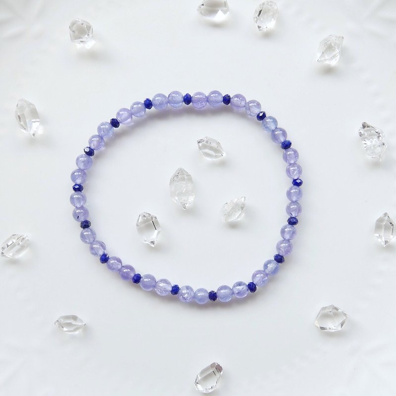 Limited to 1 item. Danquan stone x lapis lazuli elastic bracelet - สร้อยข้อมือ - เครื่องเพชรพลอย สีน้ำเงิน