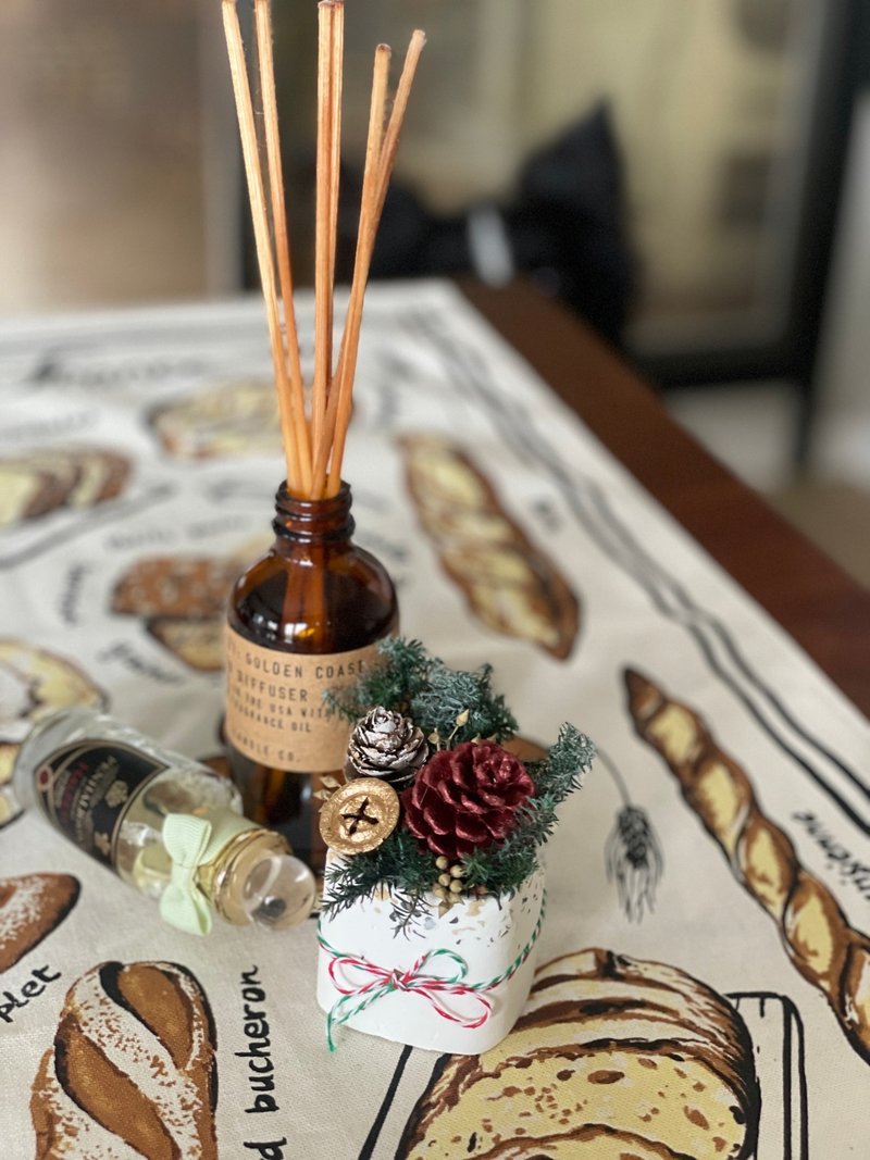 Christmas pine cone table flower DIY material package experience package material package DIY exchange gift - Plants & Floral Arrangement - Plants & Flowers Brown