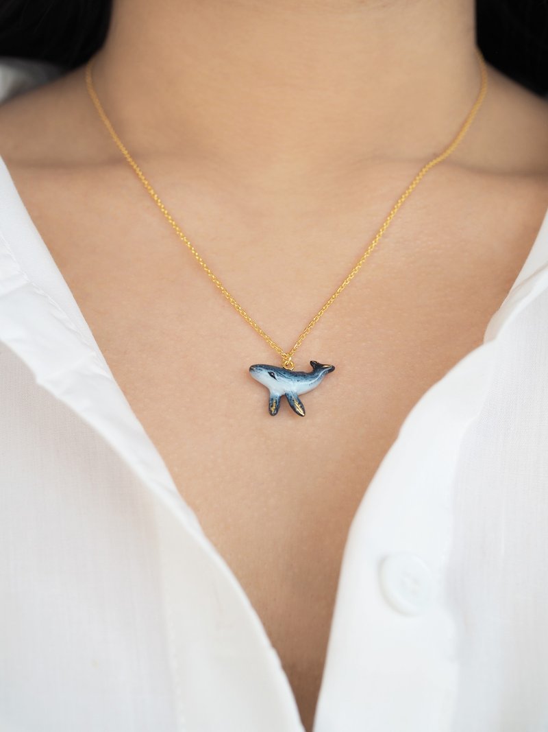 Flying Whale Charms Pendant Necklace 925 Sterling Silver | Happy Story - 項鍊 - 純銀 金色