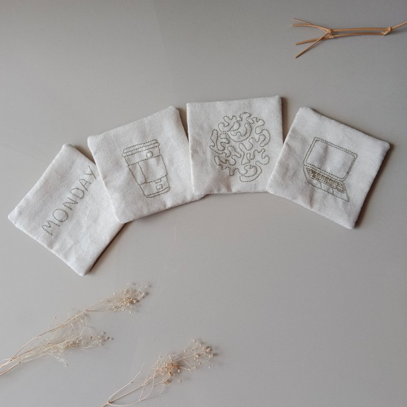 Work hard coaster set hand embroidered 4 PCS different. - 杯墊 - 棉．麻 白色