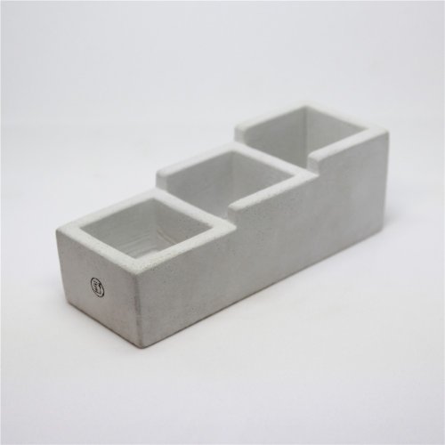 野草不野 | PlantingArt 【野草不野】階梯 / 水泥盆器