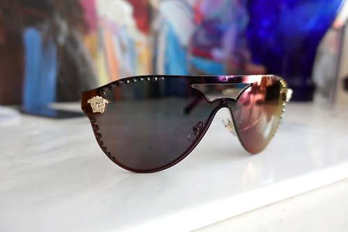 Travel Genius 中古店 意大利Versace全新品未使用金屬幻彩太陽眼鏡 高級名牌珠寶首飾