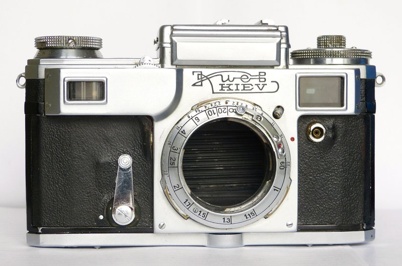 Kiev-4 USSR 35mm film rangefinder camera body Contax RF mount - Cameras - Other Metals Silver