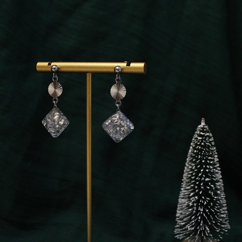 Brand handmade: beauty in Dec (ear needles/hooks/clips) - Earrings & Clip-ons - Other Materials Silver