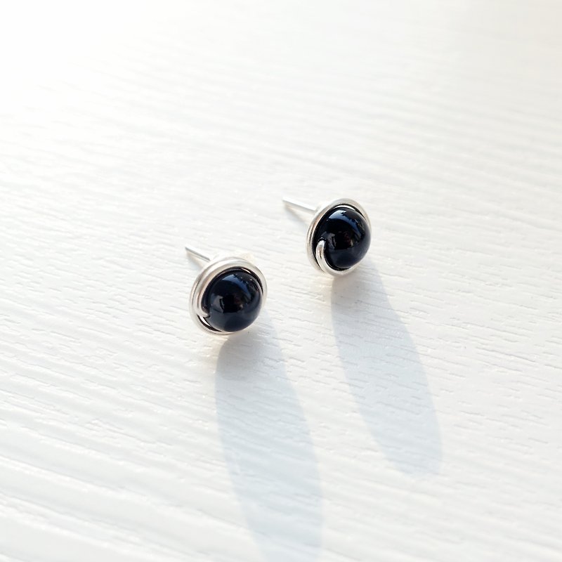 GENIES- Obsidian Silver Earrings Clip On Piercings Ear Cuffs - ต่างหู - วัสดุอื่นๆ สีดำ