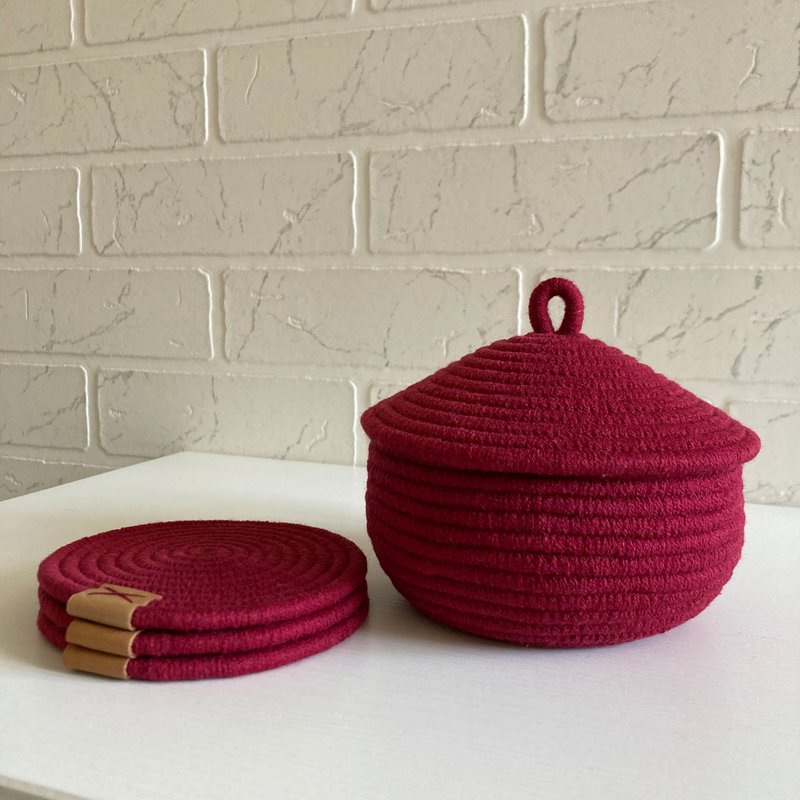 Burgundy Storage basket with lid plus Set of 3 coasters - 居家收納/收納盒/儲物盒 - 棉．麻 紫色