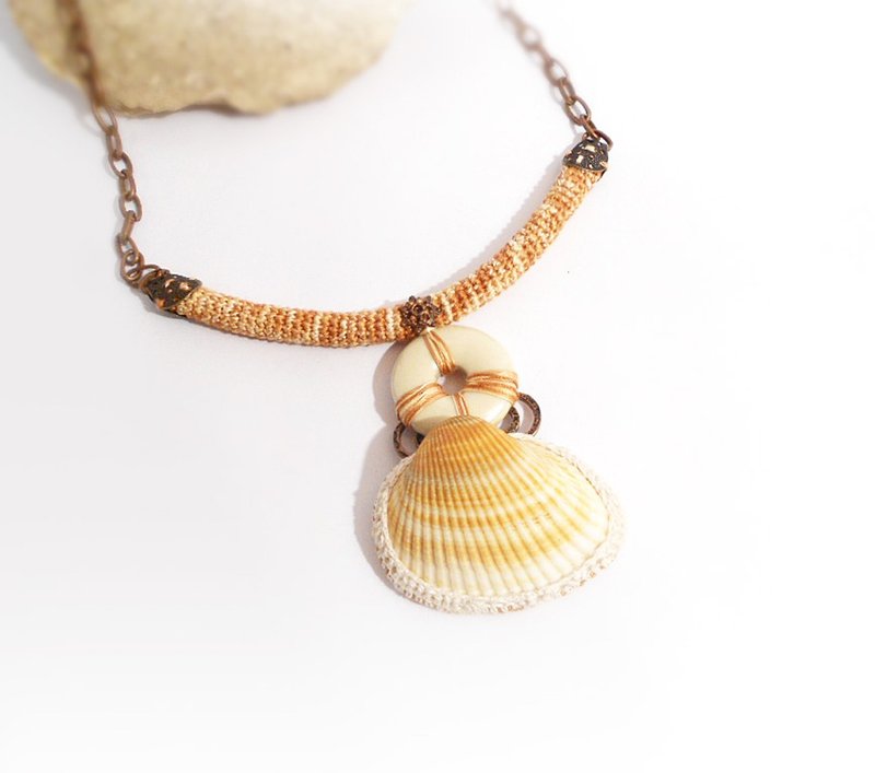Statement Necklace Natural Sea Shell Pendant - 項鍊 - 貝殼 咖啡色