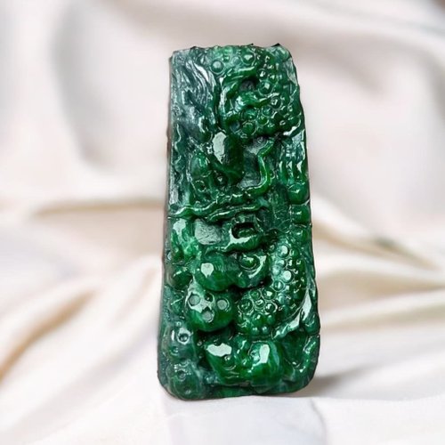瓔珞翡翠 老花青翡翠龍牌 | 天然緬甸玉A貨翡翠 | 送禮
