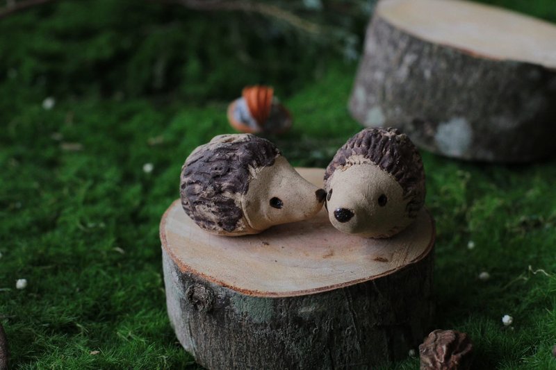 Cute ceramic hedgehog incense sticks stick/ornament 1 piece made by hand - Candles & Candle Holders - Pottery Brown