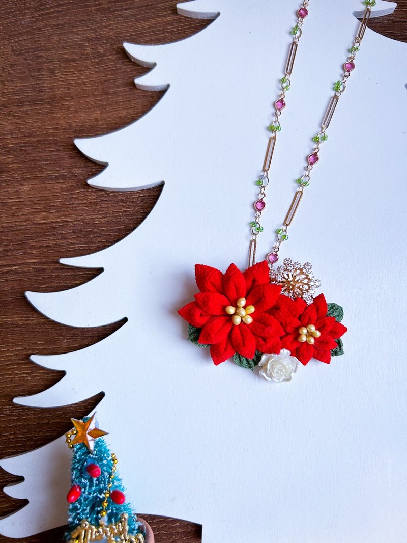 (Christmas ornaments) Christmas gift Christmas flower 2way necklace brooch - สร้อยคอ - วัสดุอื่นๆ สีแดง