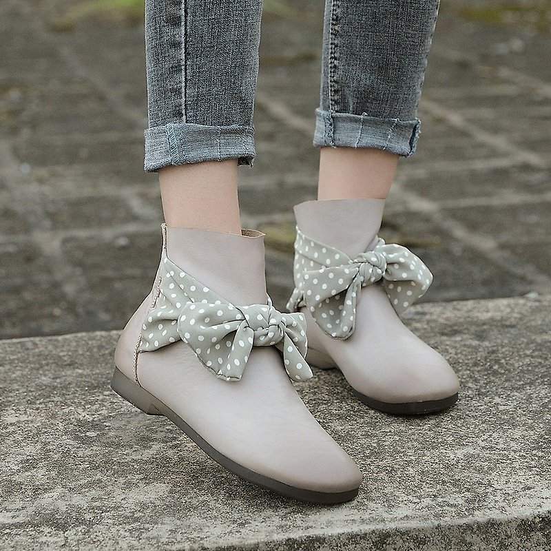 Round-toe comfortable short boots, leather flat-heeled low-top snow boots, women's boots sweet bow white - Women's Booties - Genuine Leather Gray