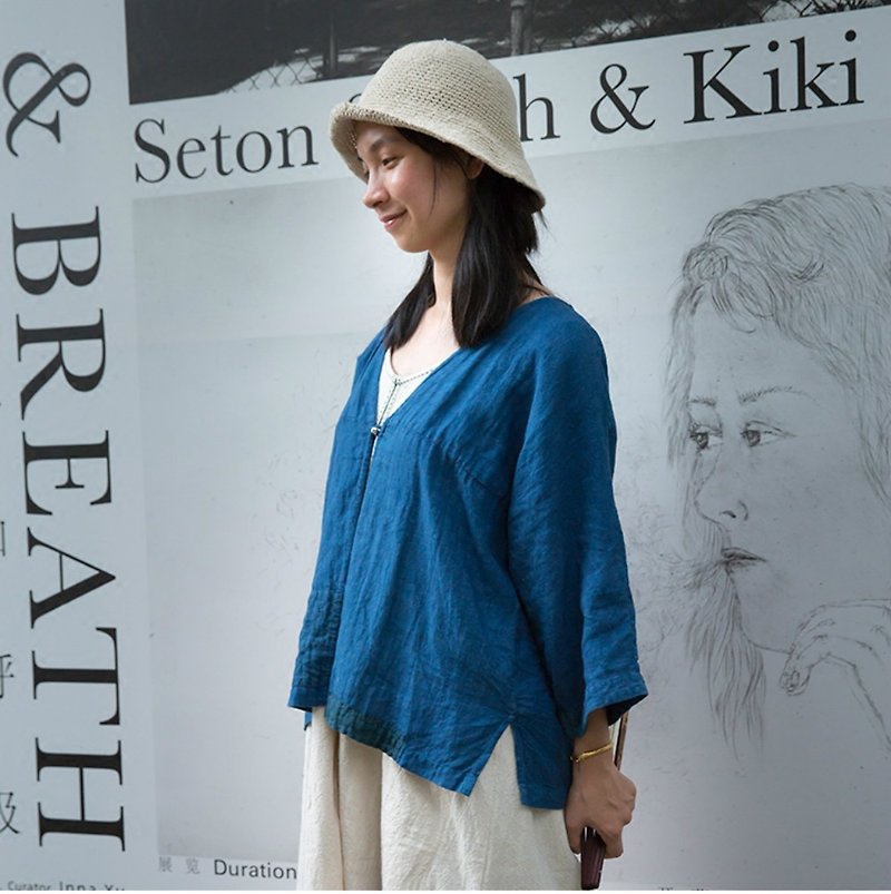 You are my most beloved girl | Natural plant blue dyed thorn embroidered a buckle linen loose Japanese style kimono silhouette plain cardigan complex splicing process 100% rain dew linen material | Nanshan vegetation dyed NAMSAN INDIGO - Women's Casual & Functional Jackets - Cotton & Hemp Blue