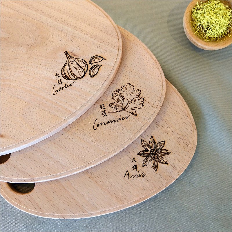 Taste of the Table - Wooden Potholders // Three in - ผ้ารองโต๊ะ/ของตกแต่ง - ไม้ 