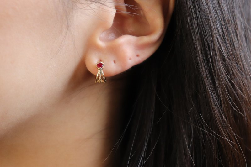 [Hualin akari] 3-line ruby ​​earrings/ready stock - Earrings & Clip-ons - Gemstone Gold