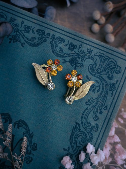 荏苒 - Vintage Jewelry 古董珠寶飾品 奧地利 琥珀色勿忘我壓紋金葉耳環 歐洲古董首飾 Vintage Jewelry