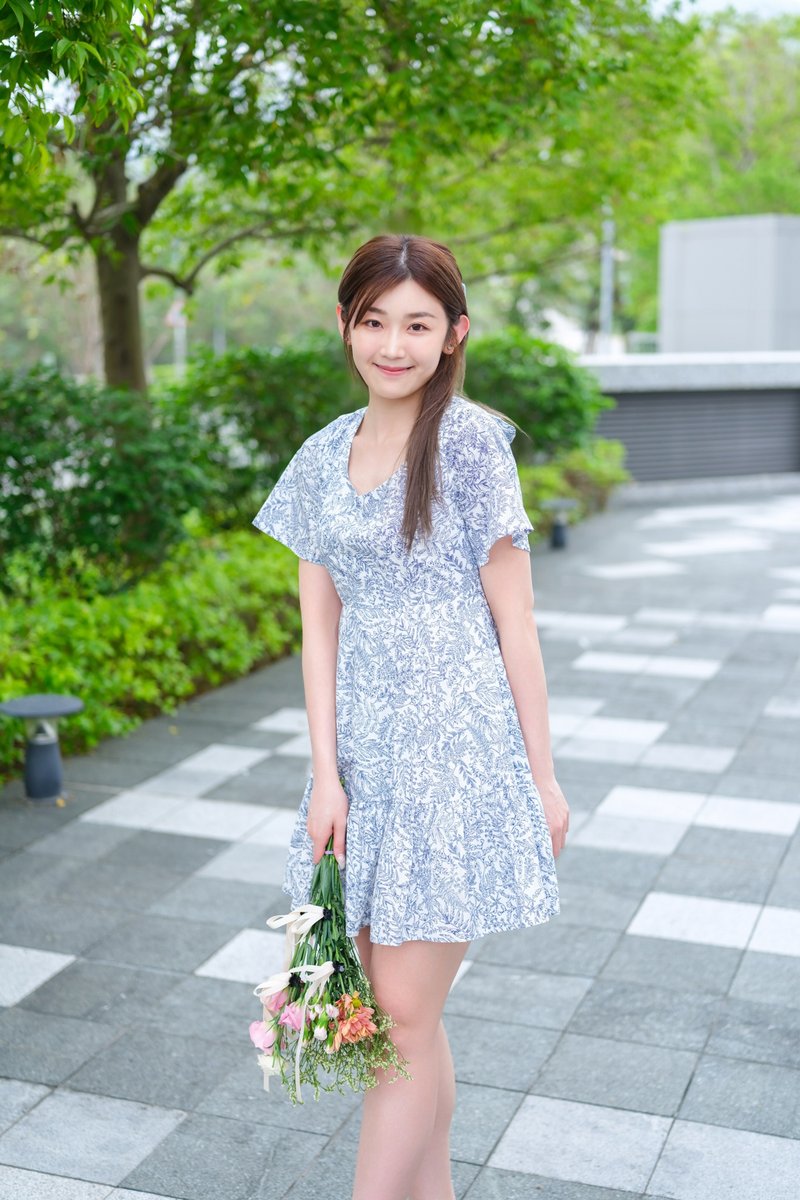 holiday floral dress - ชุดเดรส - ผ้าฝ้าย/ผ้าลินิน สีน้ำเงิน