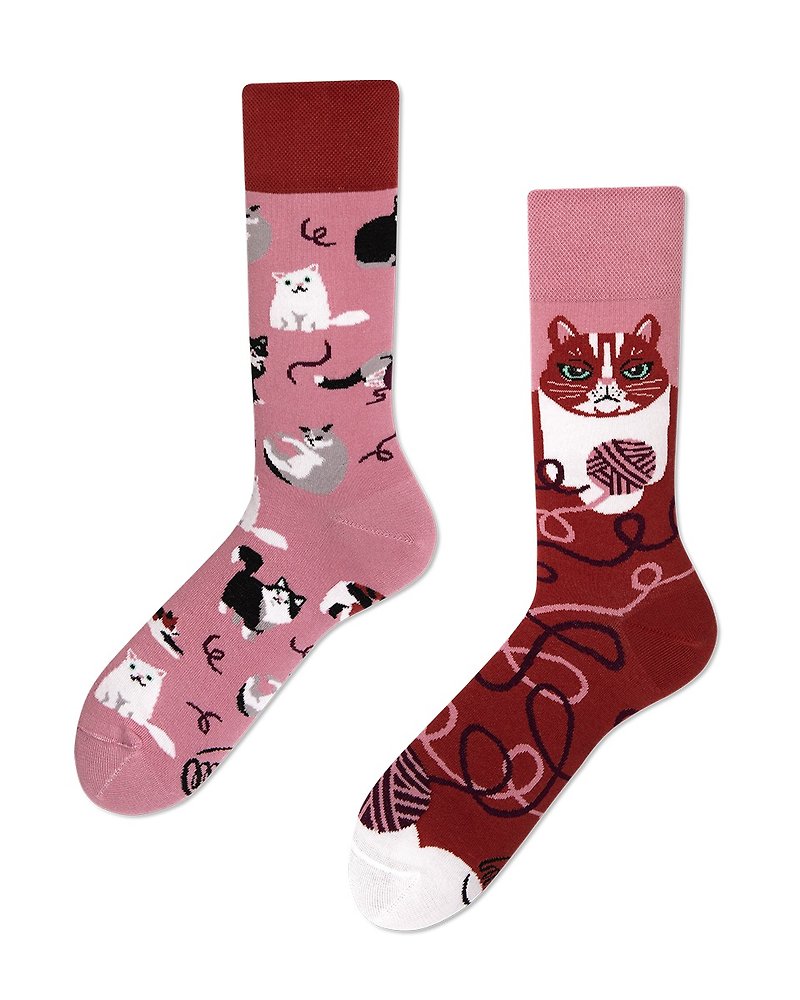 Playful Cat Mismatched Adult Crew Sock - ถุงเท้า - ผ้าฝ้าย/ผ้าลินิน สึชมพู