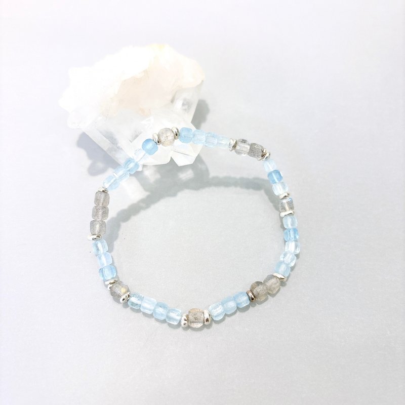 Ops Aquamarine bracelet-海水藍寶/拉長石/溝通/療癒/幸運/手鍊 - 手鍊/手環 - 寶石 藍色