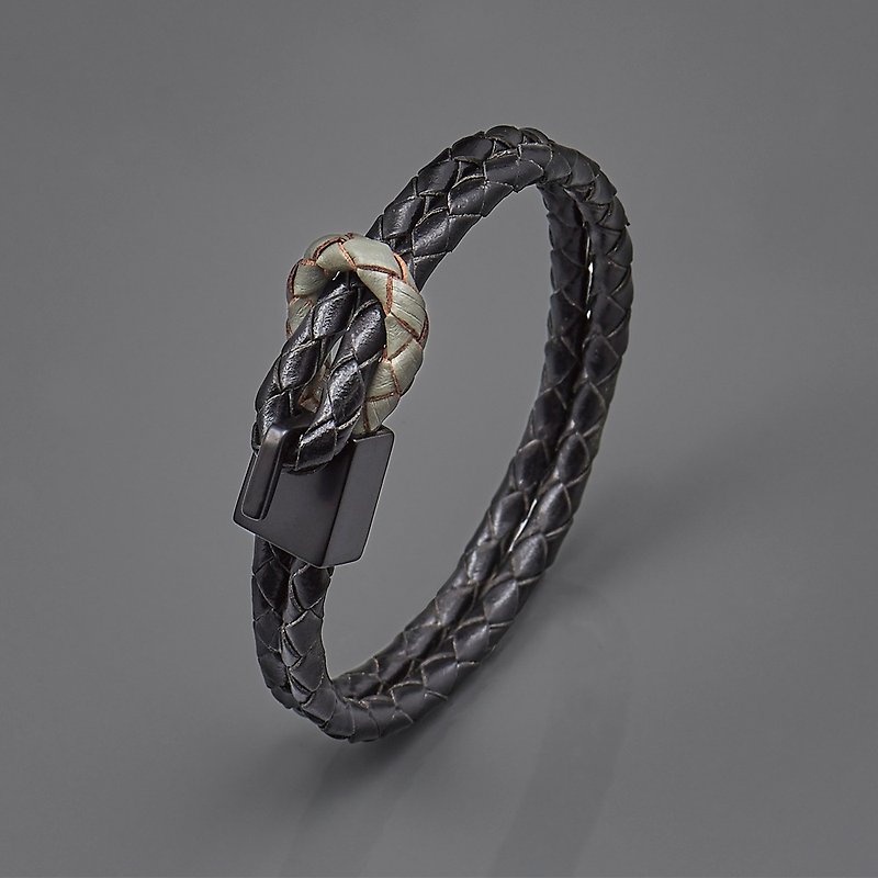 方釦編織皮繩手環 - 手鍊/手環 - 真皮 黑色