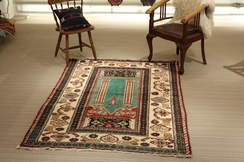 Special traditional design handmade carpet rug wool Turkey ✳︎ Handmade carpet 194 × 135cm - ผ้าห่ม - วัสดุอื่นๆ สีเขียว