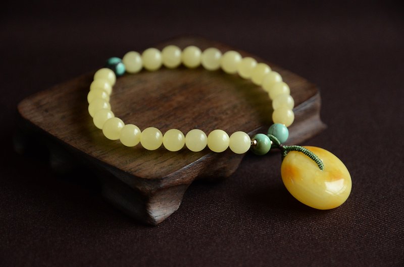 [The gentle rain] Amber natural amber bees safety buckle fresh art bracelet - Bracelets - Gemstone Yellow