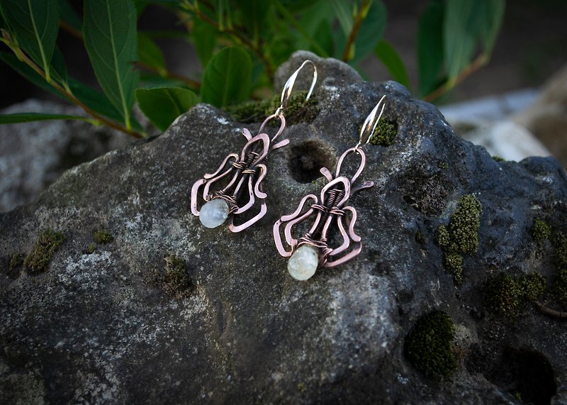 copper earrings with citrines - 耳環/耳夾 - 其他金屬 咖啡色