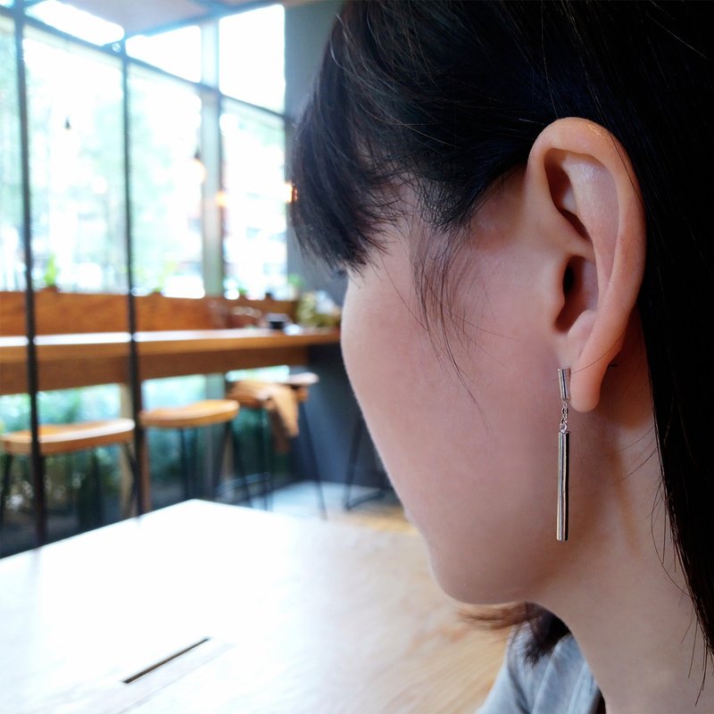 rain a earring_細雨a耳環 925銀 限量 珠寶 婚戒訂製 台灣品牌 - 耳環/耳夾/耳骨夾 - 銀 銀色