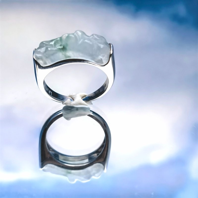 Silver Collection - Icy green jadeite stylist silver ring - แหวนทั่วไป - เครื่องเพชรพลอย 