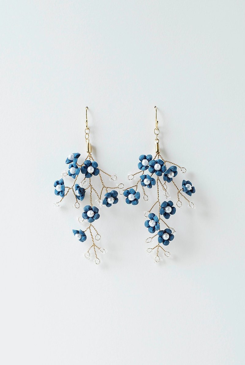 絲．絹 耳環/耳夾 藍色 - Indigo and hazel earrings/Kimono upcycling accessories