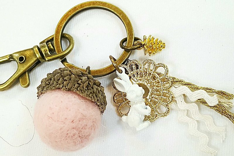 Paris*Le Bonheun. Forest of happiness. Pink bunny. Wool felt acorns. Pine cone key ring charm - Keychains - Other Metals Blue