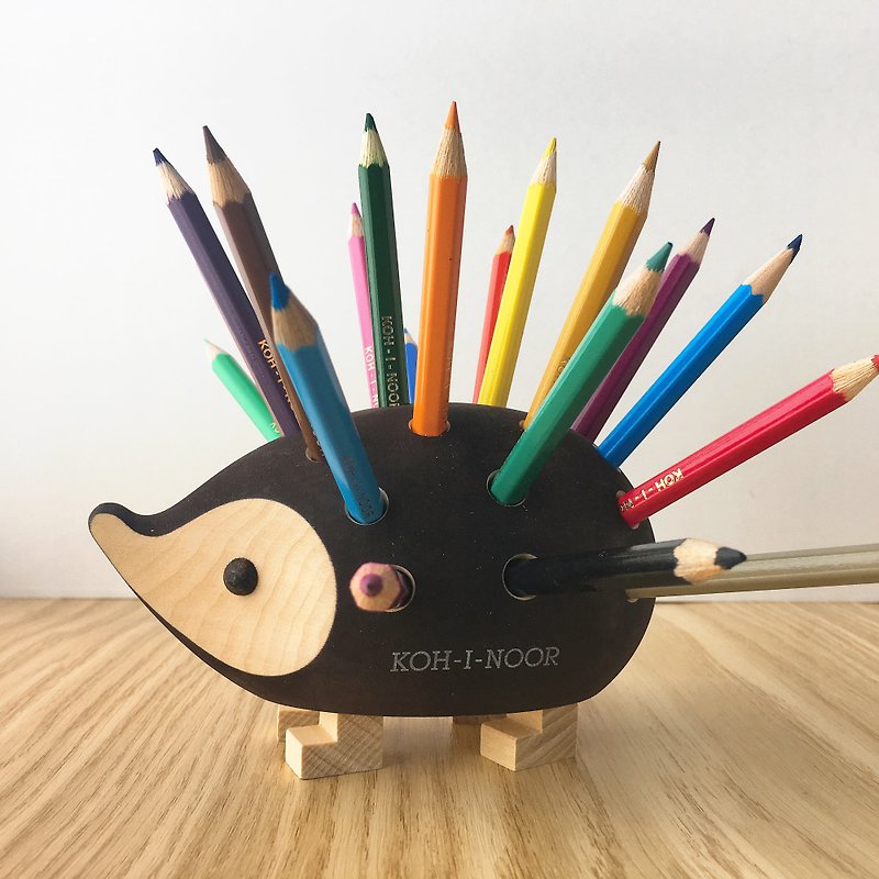 Koh-i-noor small wooden hedgehog with pencils brown - กล่องใส่ปากกา - ไม้ สีนำ้ตาล