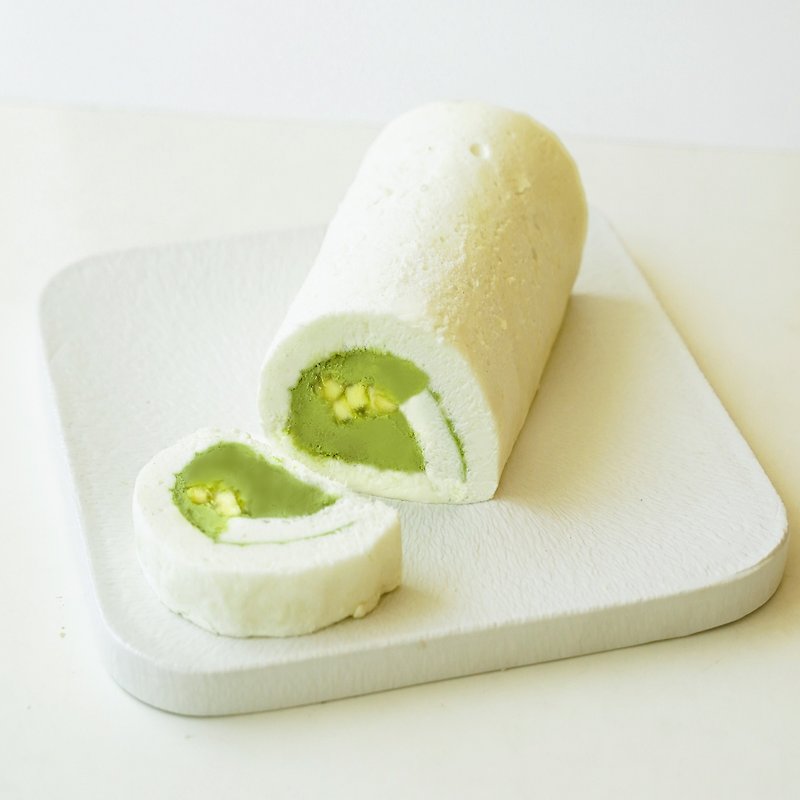 【Oma Baking】Snow White Raw Milk Roll Green Apple Matcha - เค้กและของหวาน - วัสดุอื่นๆ 